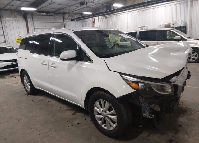 2016 KIA Sedona