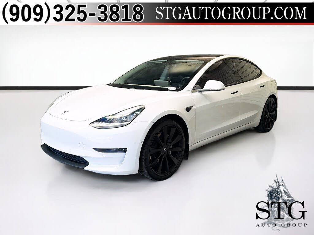 2020 TESLA Model 3
