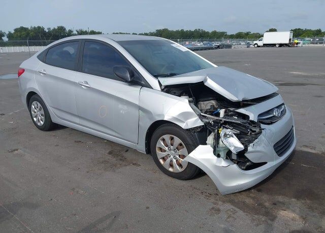 2016 HYUNDAI Accent