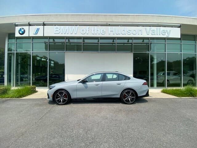 2024 BMW i5