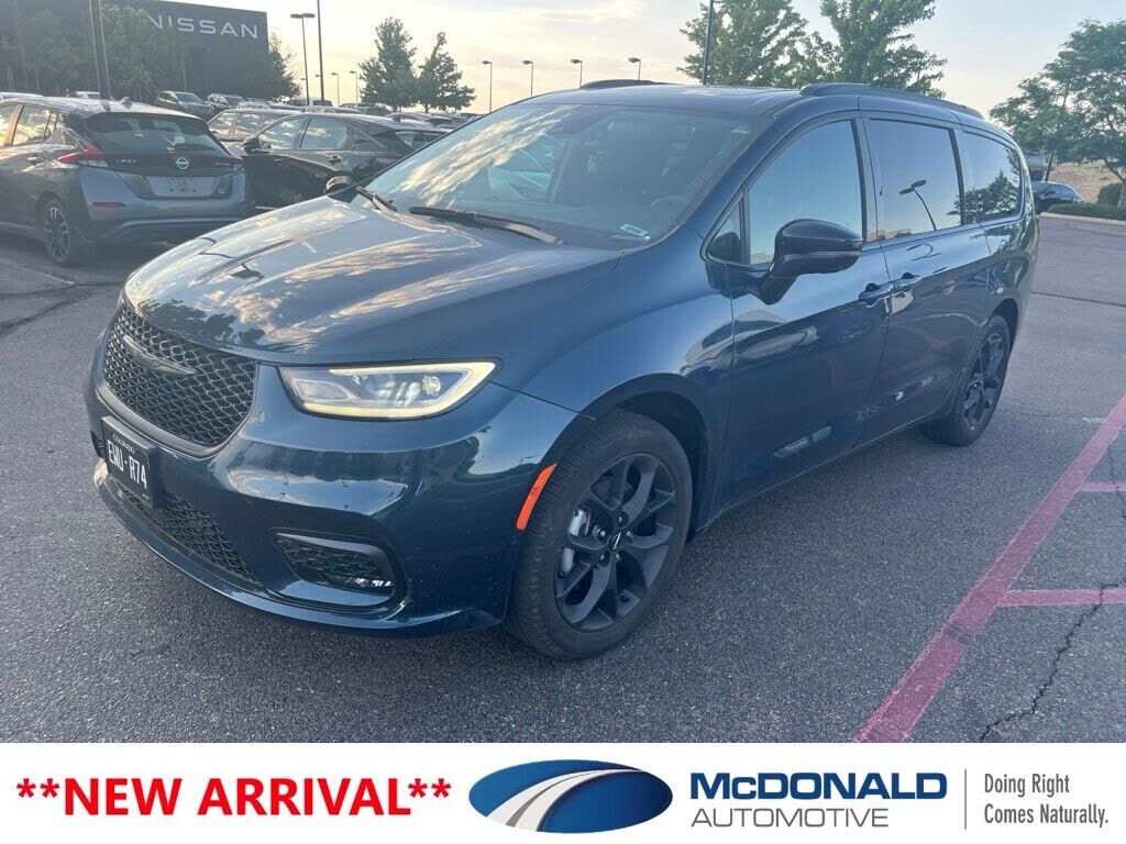 2025 CHRYSLER Pacifica