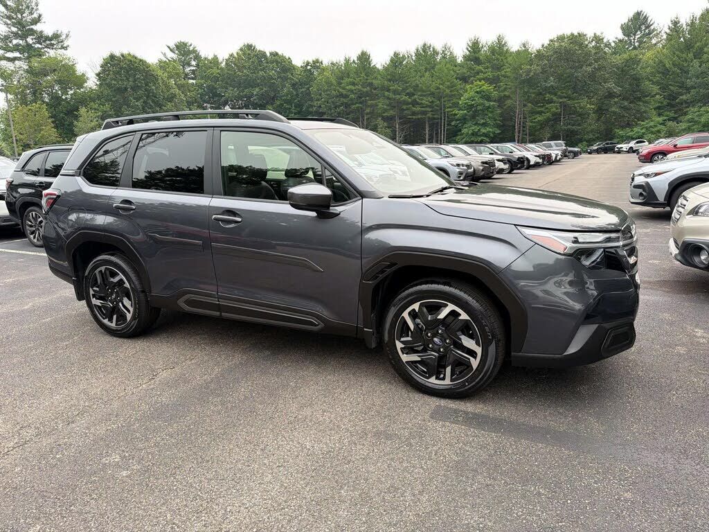 2025 SUBARU Forester