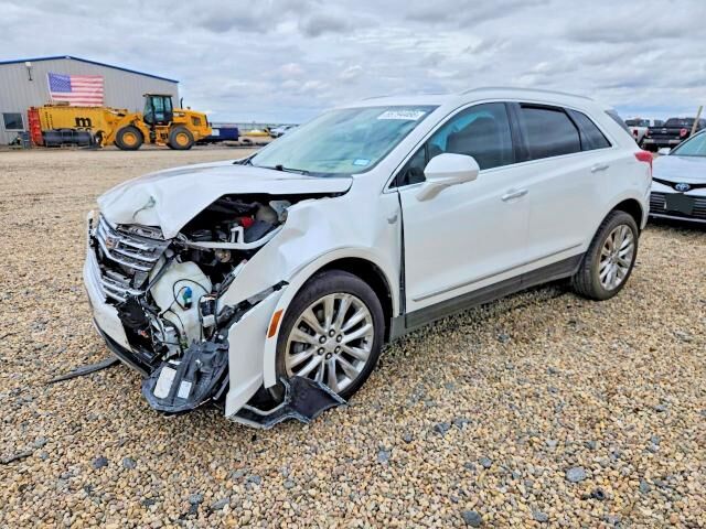 2017 CADILLAC XT5