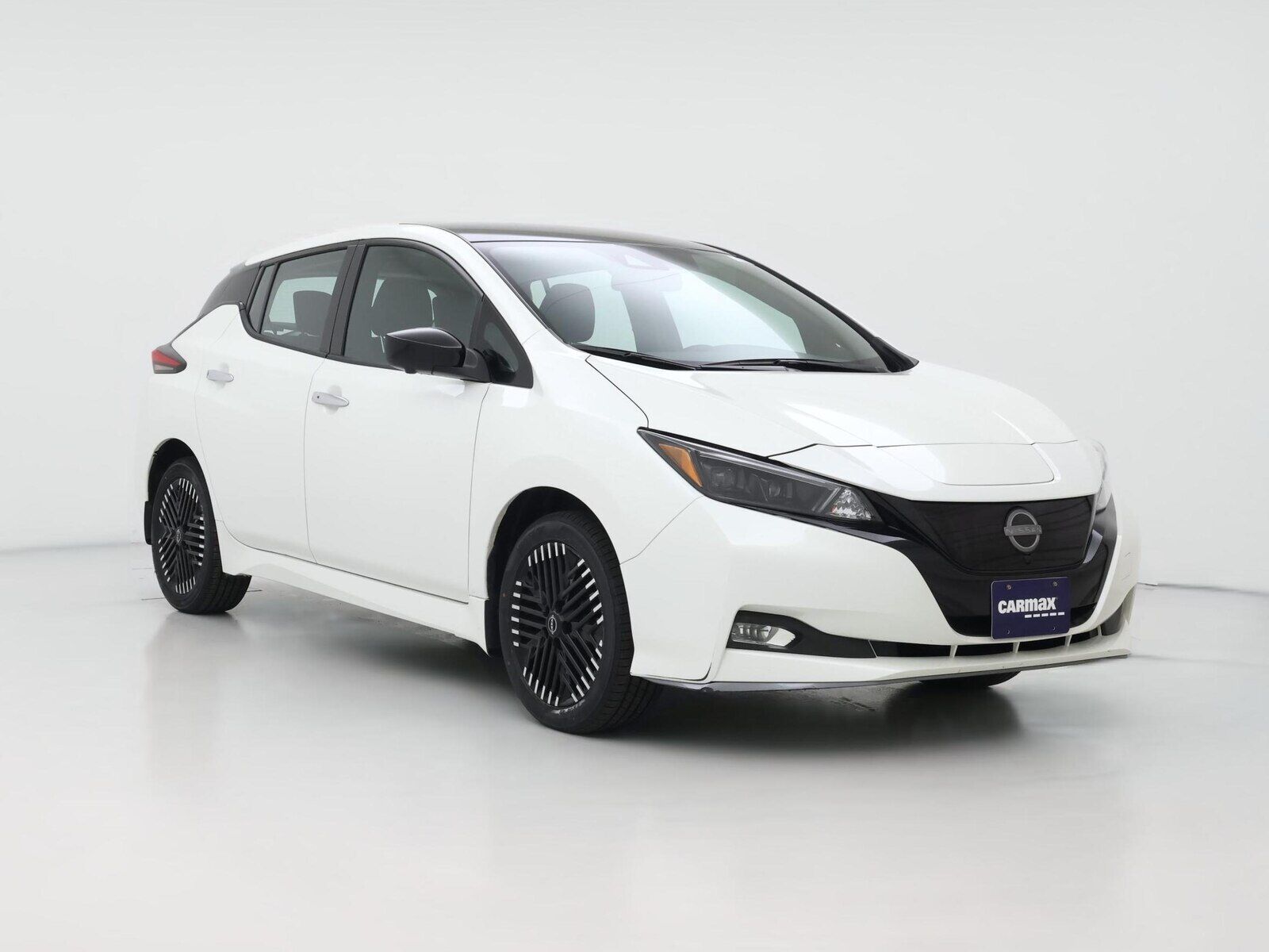 2024 NISSAN Leaf