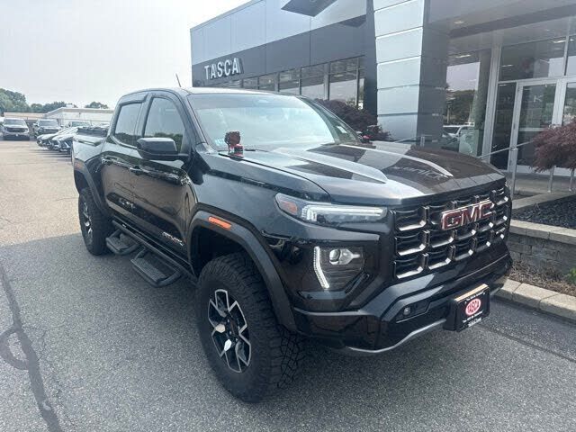 2023 GMC Canyon