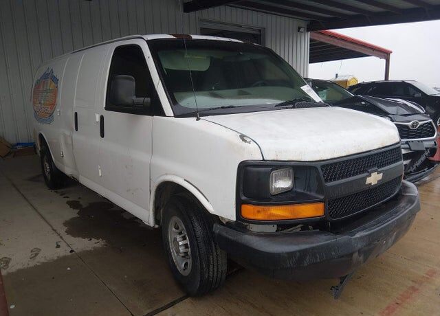 2011 CHEVROLET Express