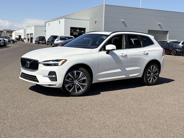 2022 VOLVO XC60
