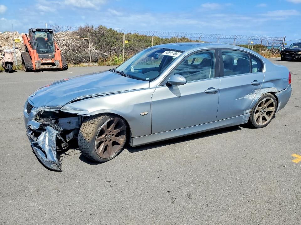 BMW 330i