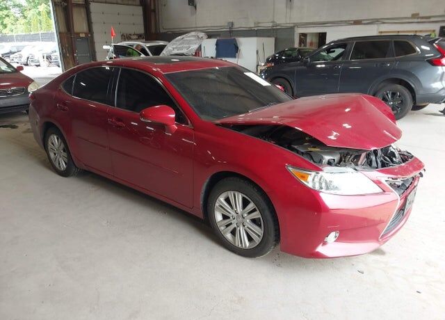 2013 LEXUS ES