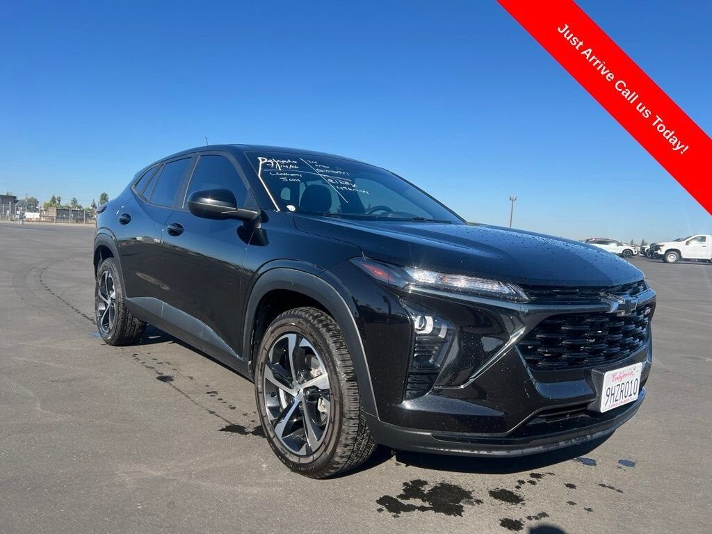 2024 CHEVROLET Trax