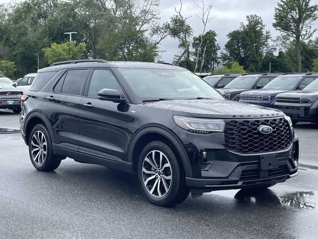 2025 FORD Explorer
