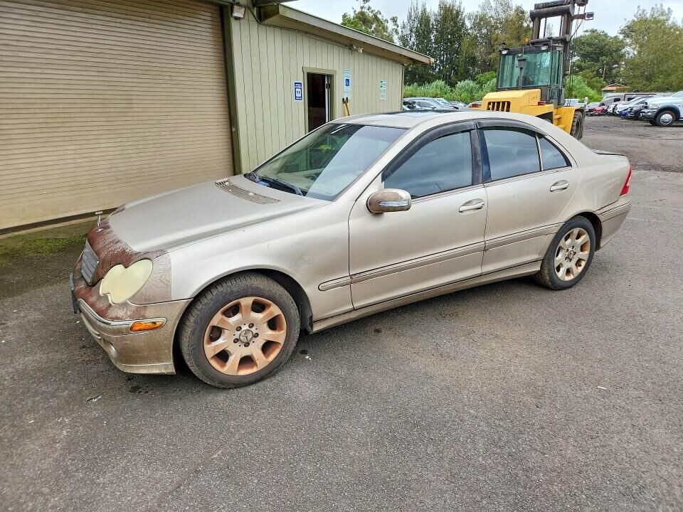 2005 MERCEDES-BENZ C-Class