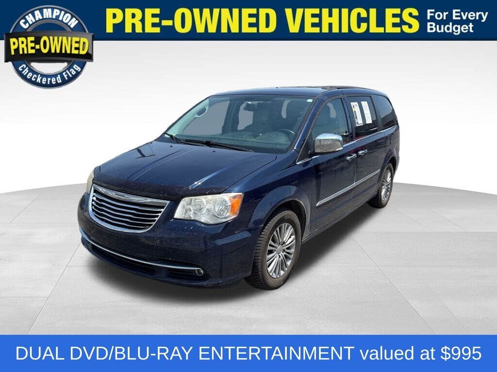 2014 CHRYSLER Town and Country