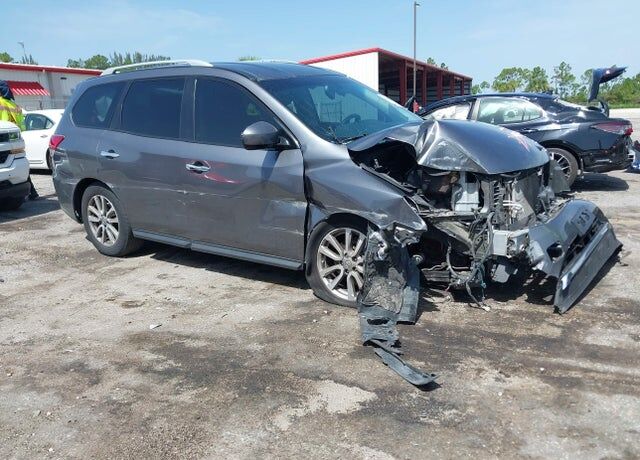 2016 NISSAN Pathfinder