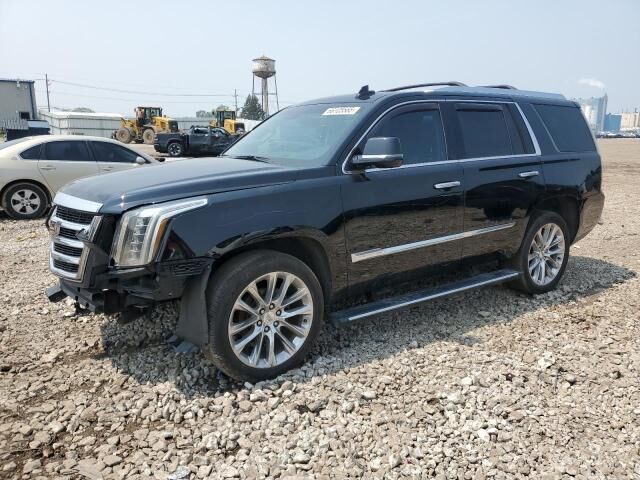 2017 CADILLAC Escalade