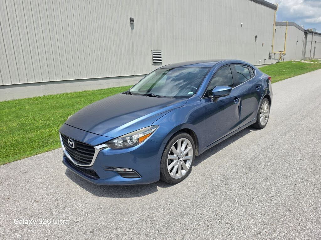 2017 MAZDA Mazda3