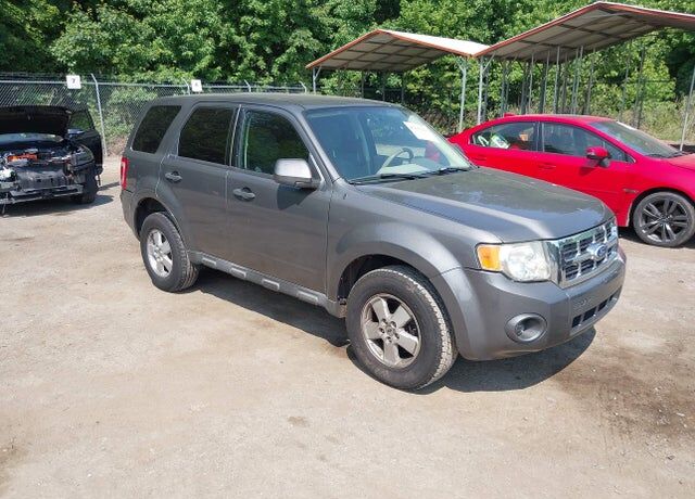 2010 FORD Escape