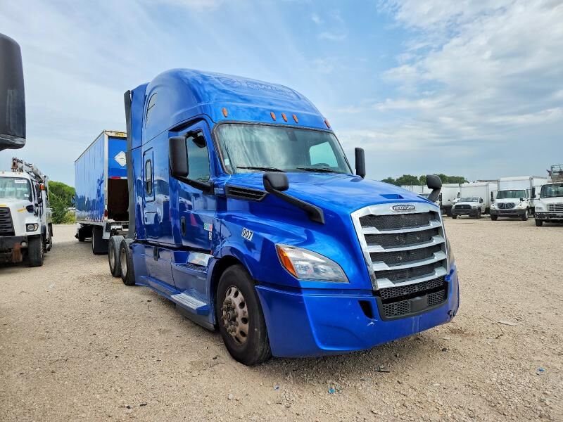 2019 FREIGHTLINER New Cascadia 126" Sleepercab