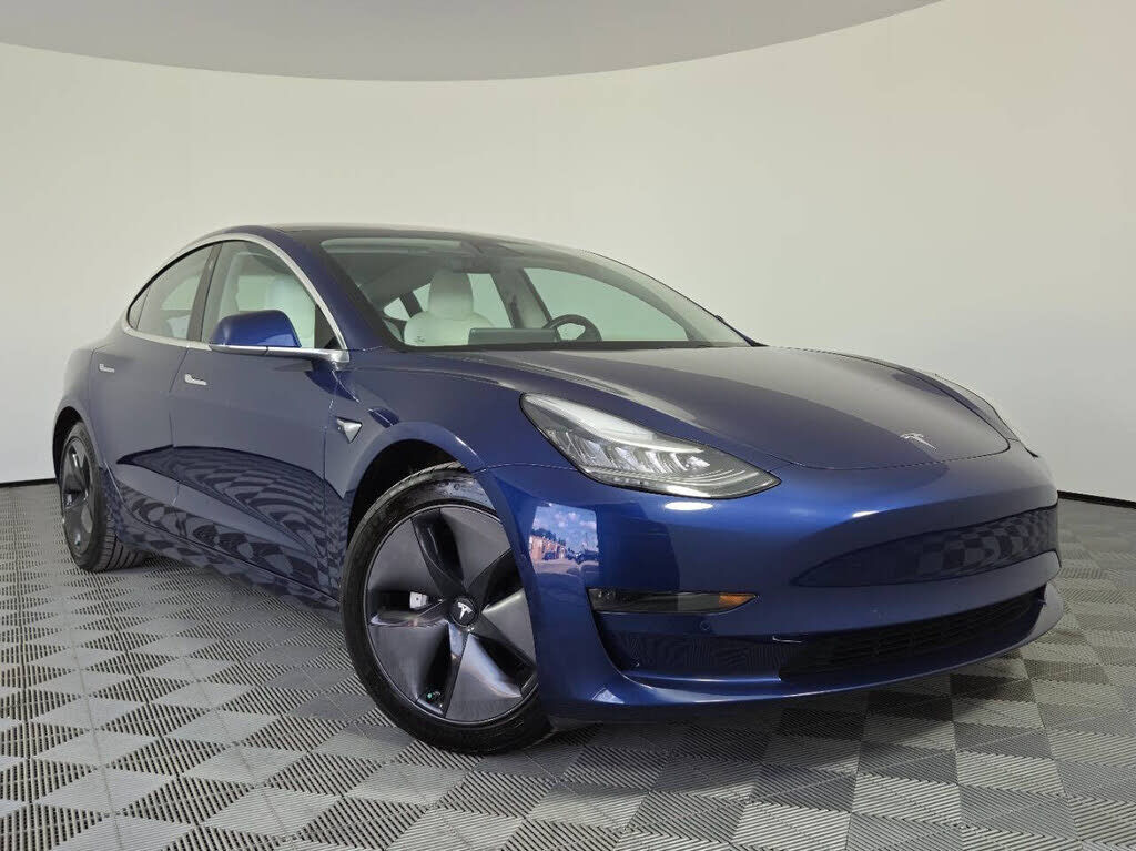 2018 TESLA Model 3