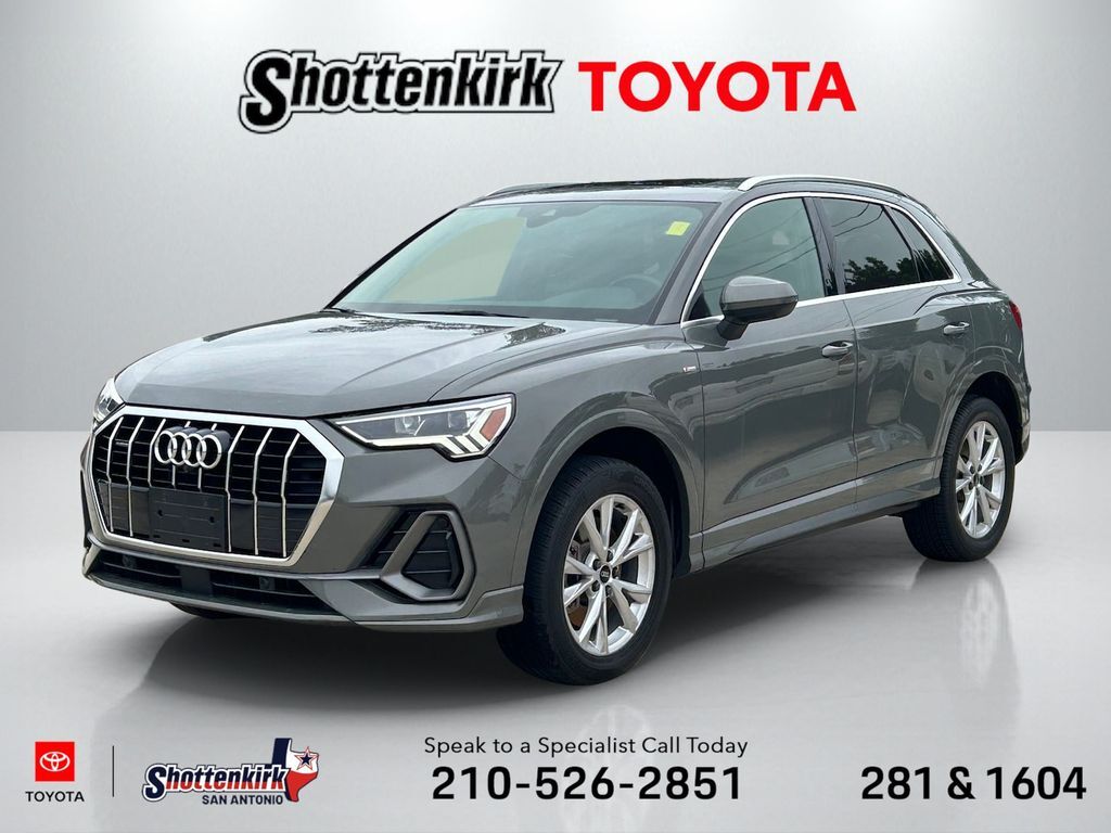 2022 AUDI Q3