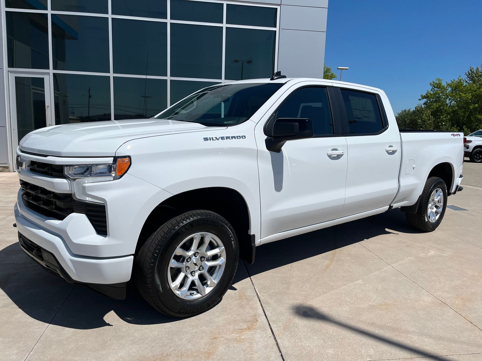 2026 CHEVROLET Silverado