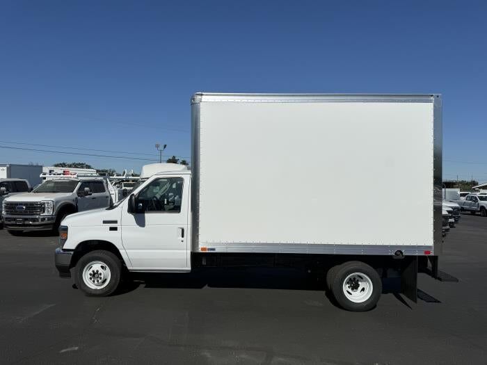 2027 FORD E-450