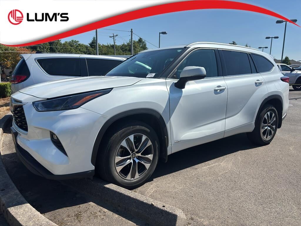 2022 TOYOTA Highlander