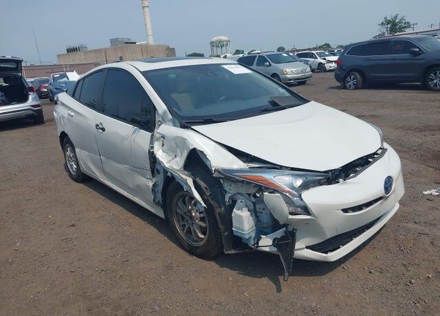 2018 TOYOTA PRIUS