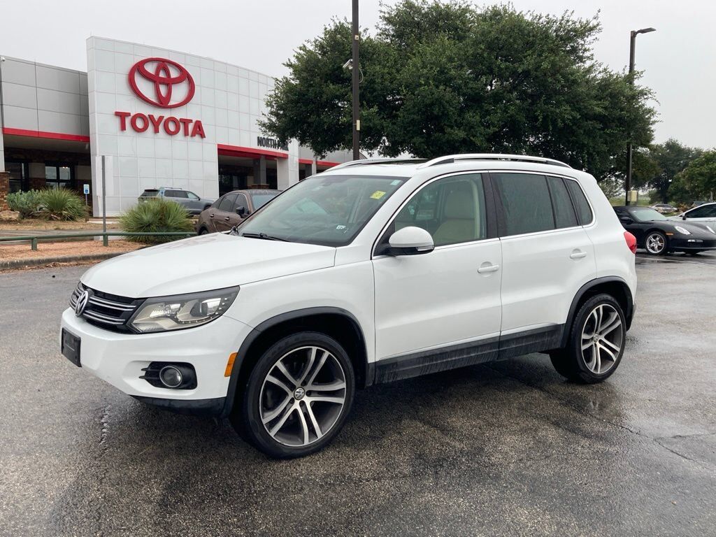 2017 VOLKSWAGEN Tiguan