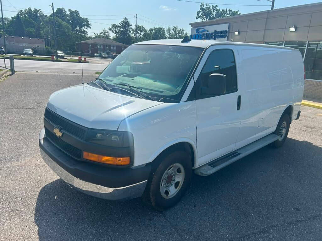 2022 CHEVROLET Express