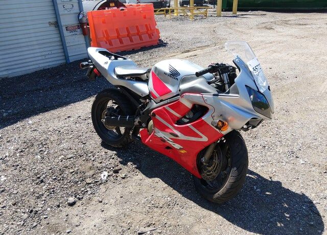 2002 HONDA CB