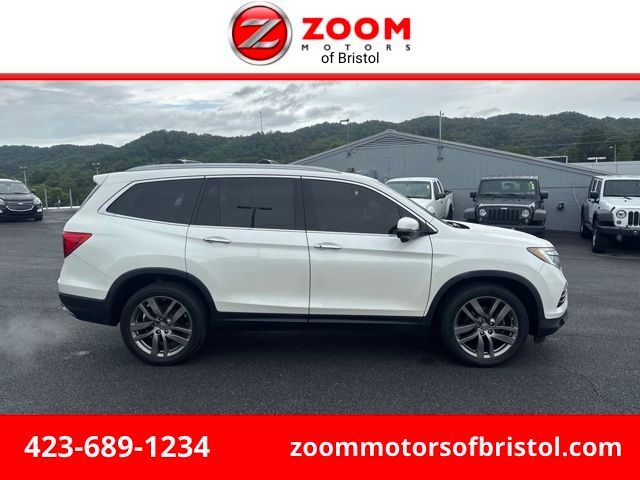 2017 HONDA Pilot