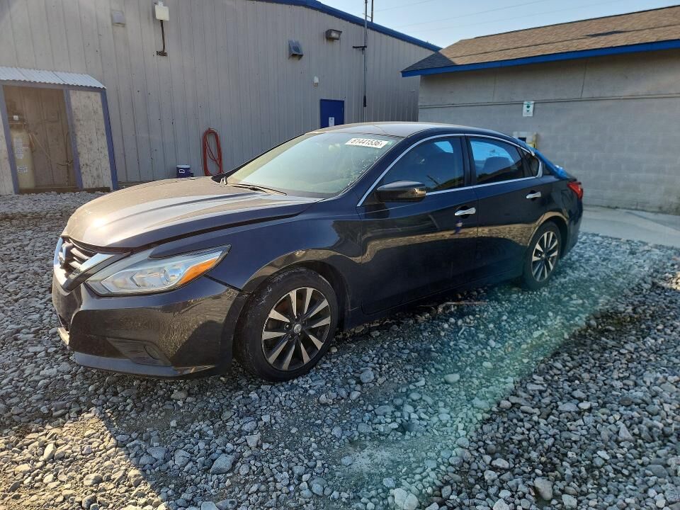 2017 NISSAN Altima