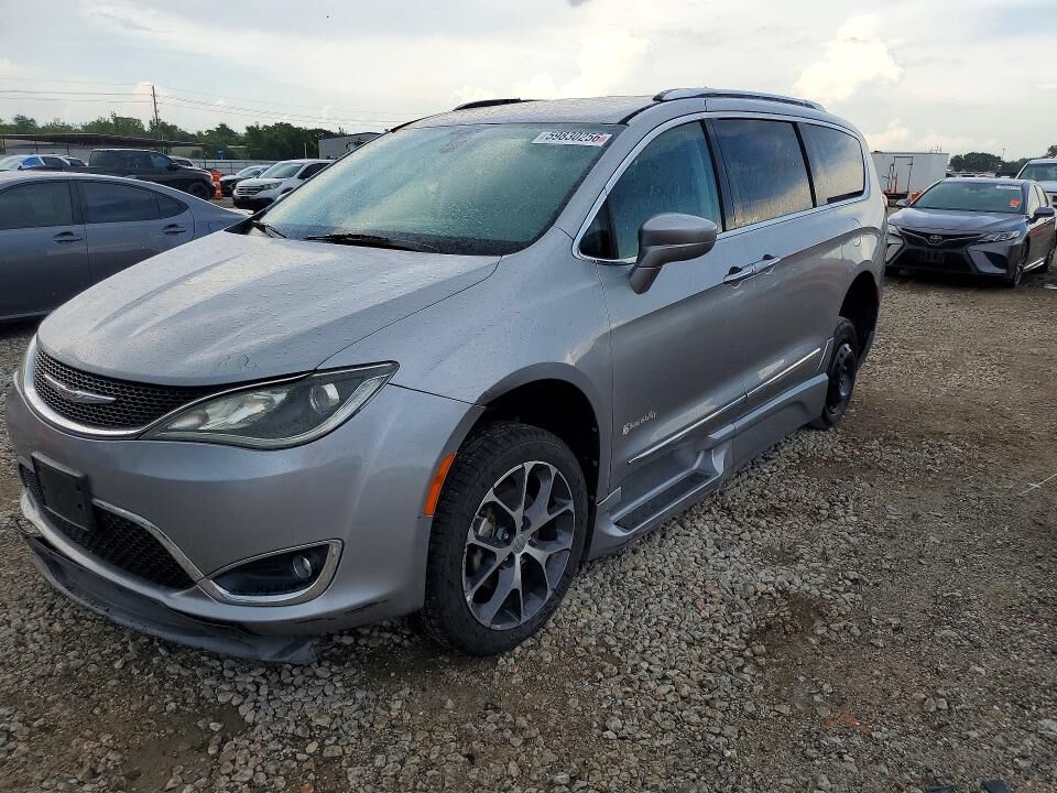 2017 CHRYSLER Pacifica