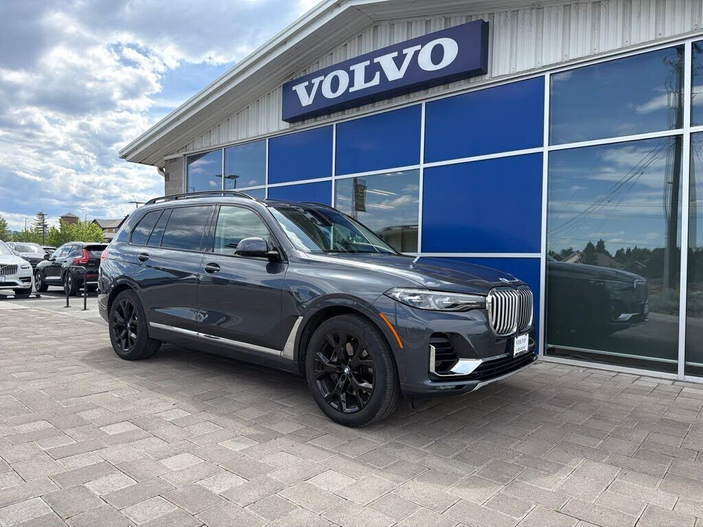 2021 BMW X7