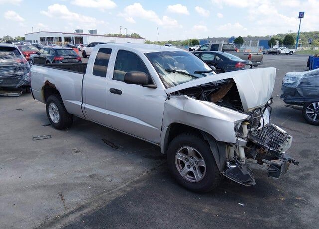2007 DODGE Dakota