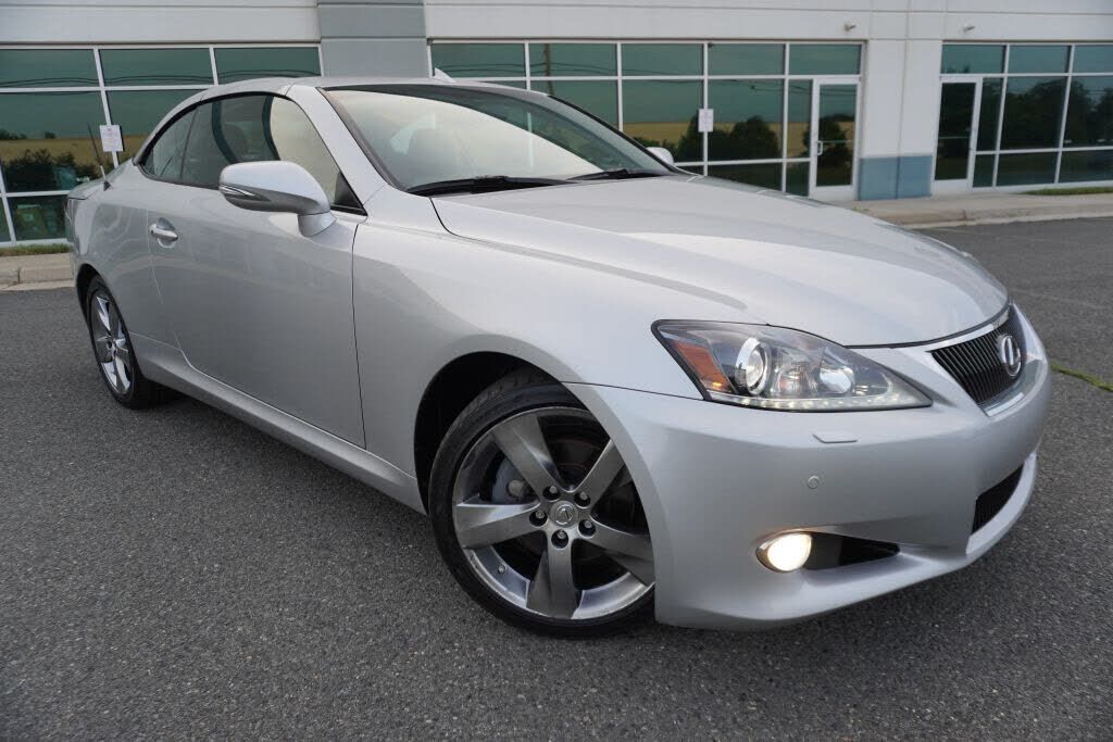 2011 LEXUS IS