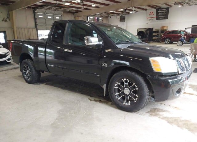 2004 NISSAN Titan