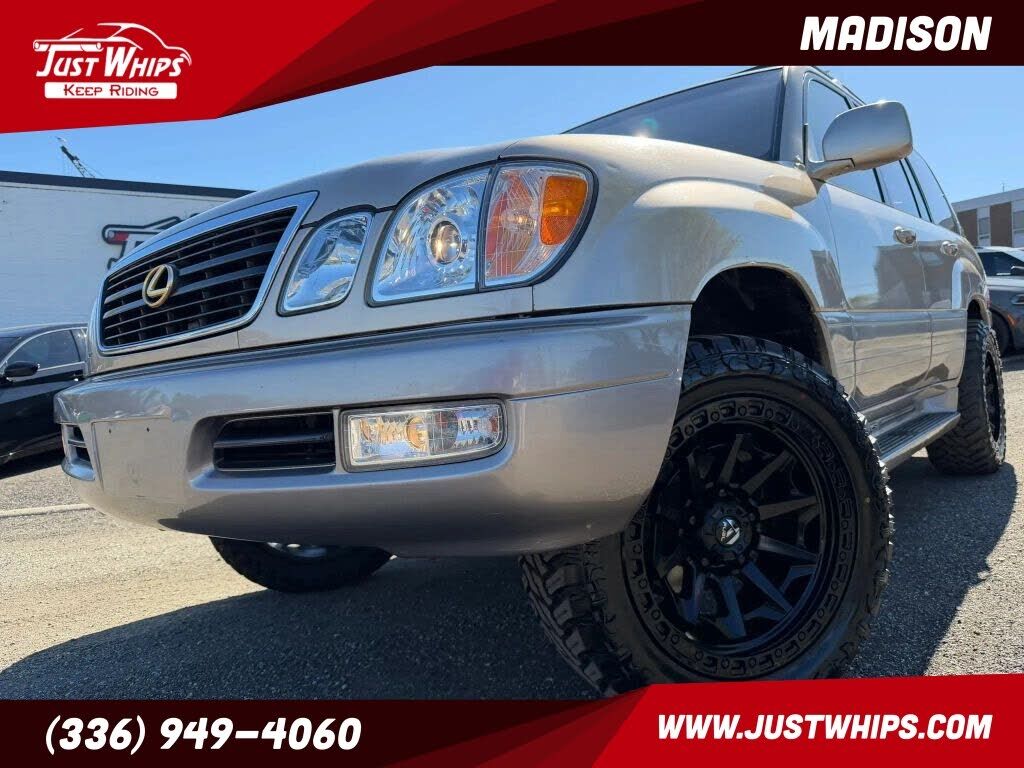 2002 LEXUS LX