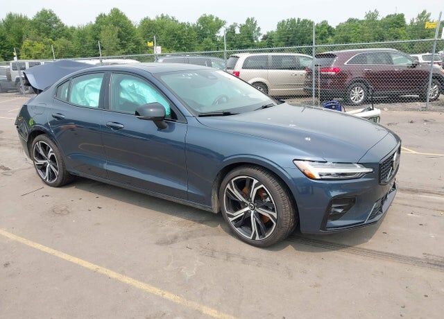 2023 VOLVO S60