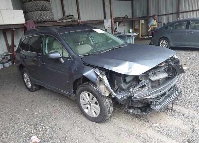 2016 SUBARU Outback