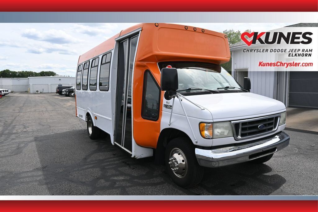 2003 FORD E-450