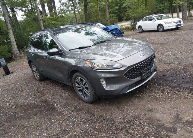 2021 FORD Escape