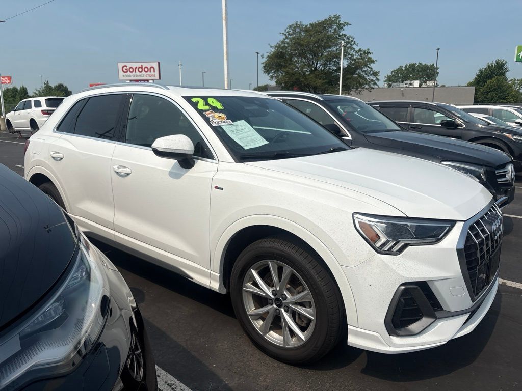 2024 AUDI Q3