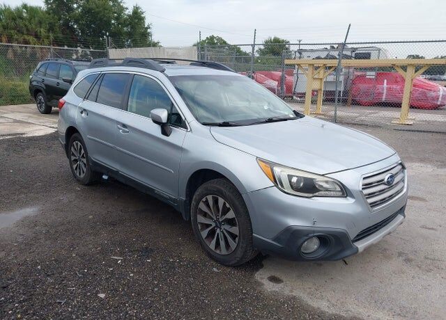 2016 SUBARU Outback