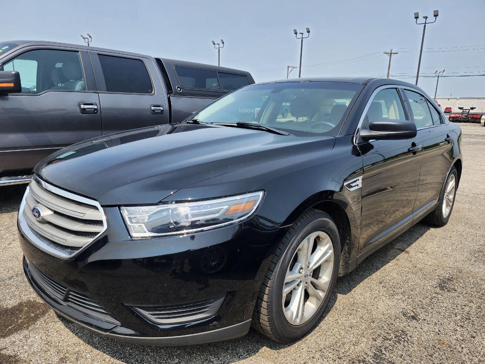 2017 FORD Taurus