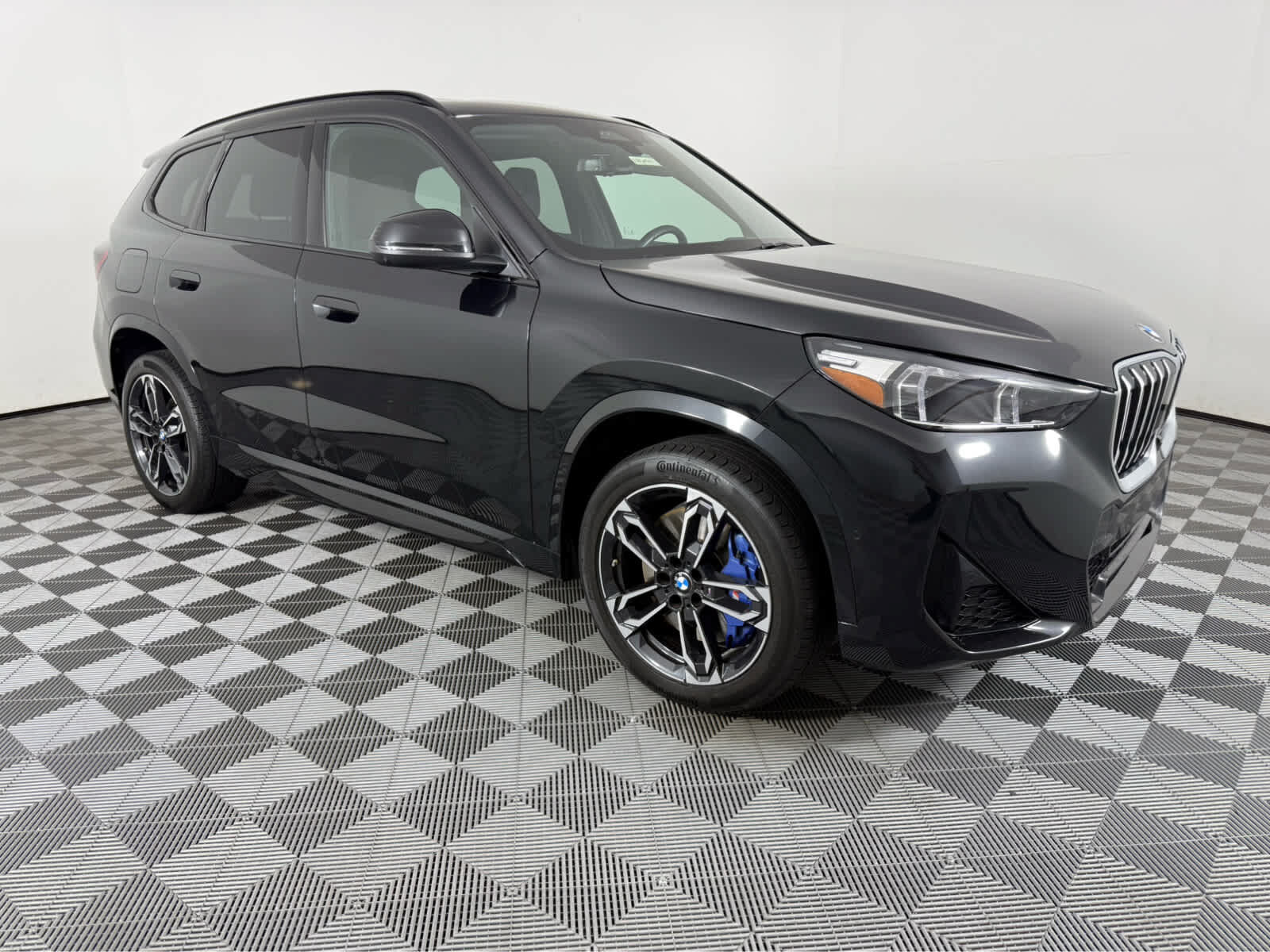 2025 BMW X1