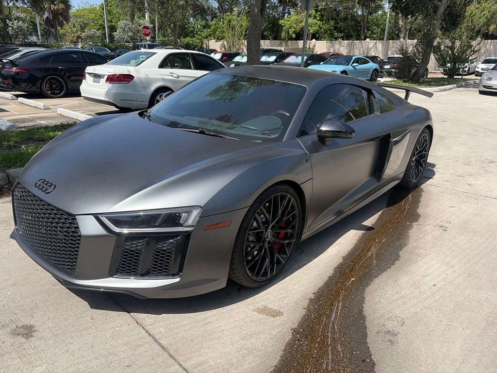 2018 AUDI R8