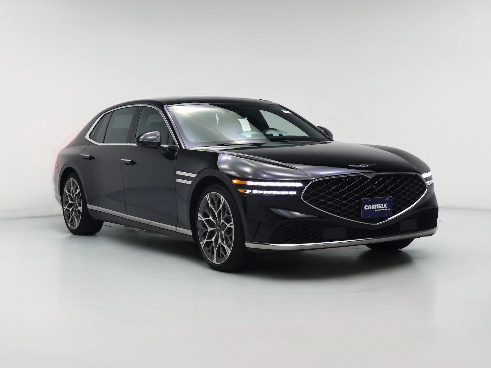 2023 GENESIS G90