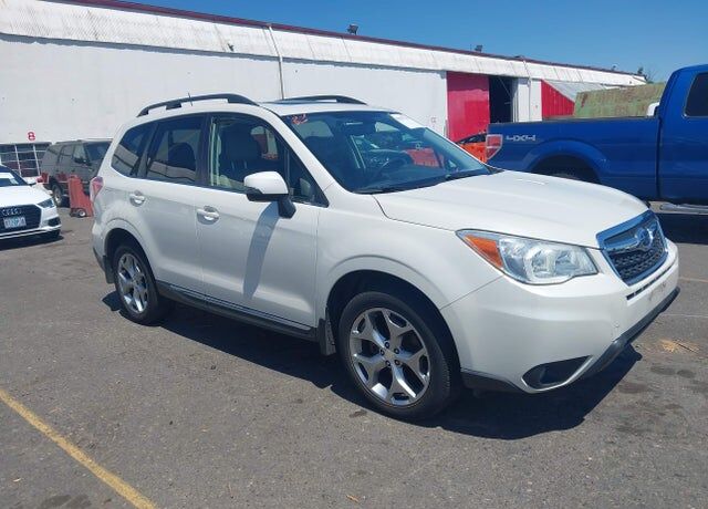 2015 SUBARU Forester